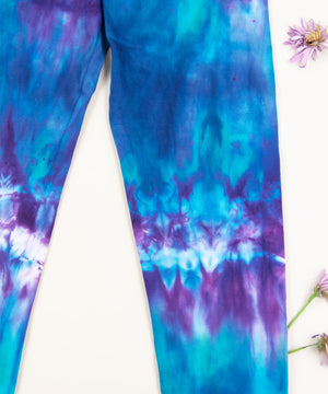 Blue and purple tie dye yoga leggings by Akasha Sun.