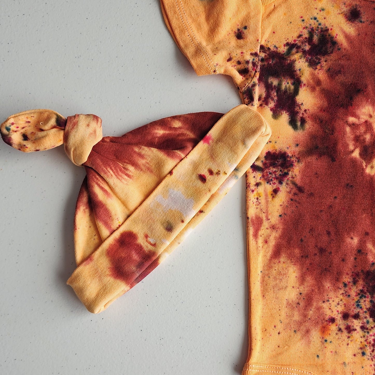 Sahara Organic Tie Dye Baby Bodysuit + Hat