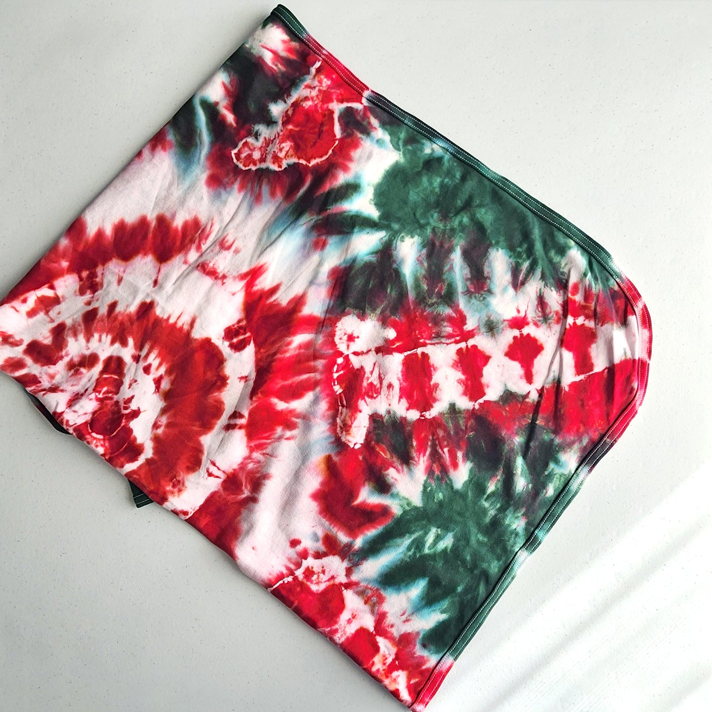 Holiday Organic Tie Dye Baby Bodysuit + Hat