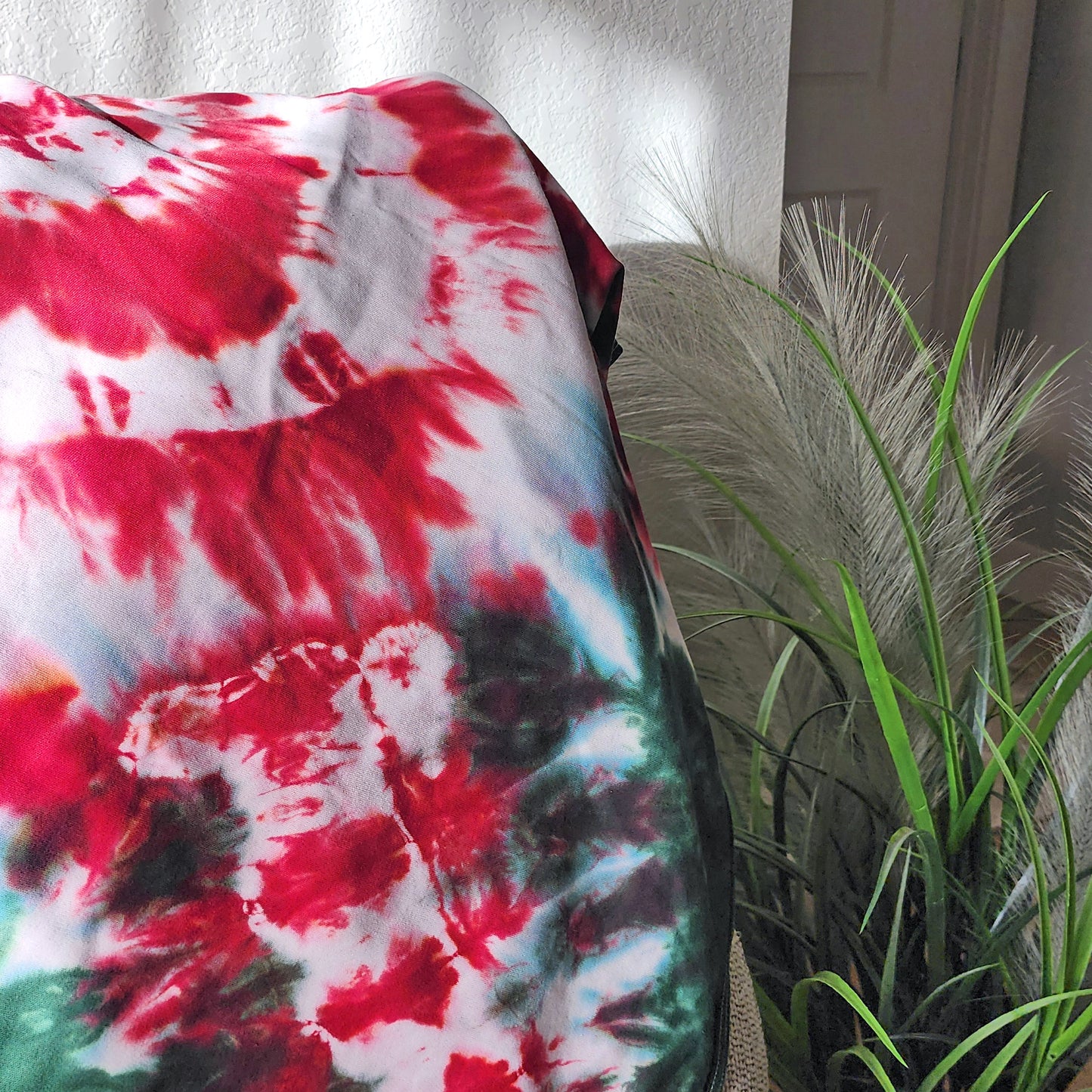 Holiday Organic Tie Dye Baby Bodysuit + Hat