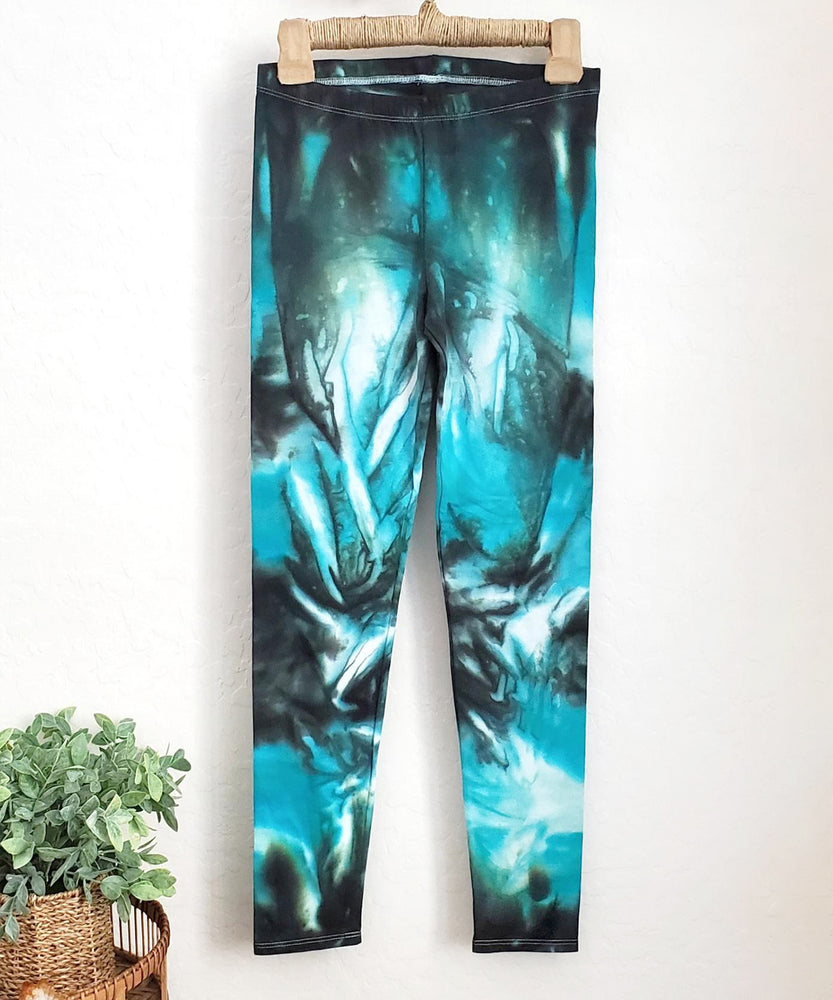 
                
                    Load image into Gallery viewer, Teal tie dye yoga leggings.
                
            