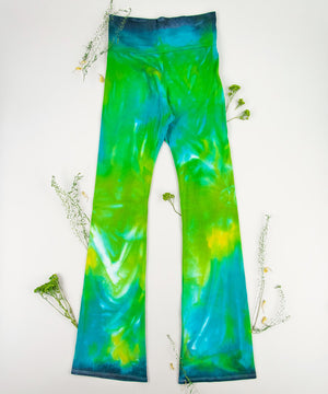 Green and aqua tie dye yoga pants made of sustainable cotton by Akasha Sun.