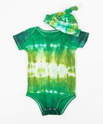 Green tie dye organic baby set that includes a onesie and baby hat.